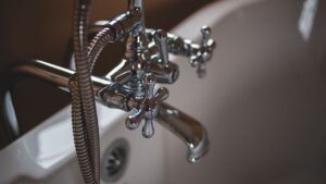 When Was Indoor Plumbing Invented? A Complete History